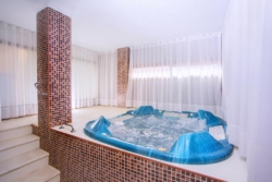 HOTEL FÉNIX 4*
