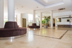 ROC LAGO ROJO 4*
