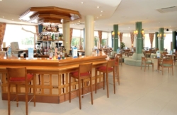 ROC LAGO ROJO 4*