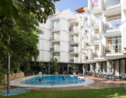 ROC LAGO ROJO 4*