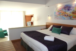 ROC LAGO ROJO 4*